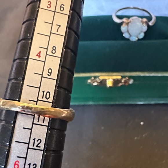 Vintage Gold Ring Lot – 14K Opal Cluster & Cameo Ring Estate Jewelry - Picture 10 of 13